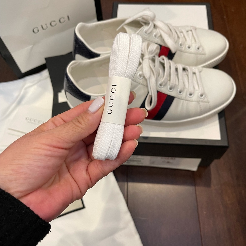 ❌SOLD❌Gucci Ace Leather Sneaker - Picture 7 of 7